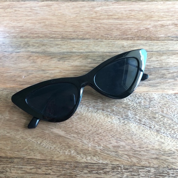 Sunglasses - Picture 2 of 3